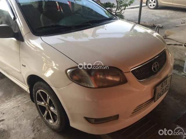 Cần bán Toyota Vios đời 2004, màu trắng chính chủ 0