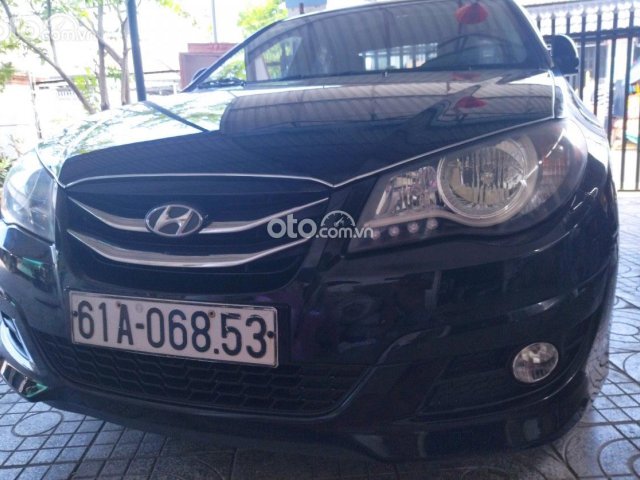 Bán ô tô Hyundai Avante 1.6 MT 2012, màu đen  