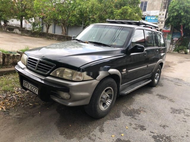 Cần bán lại xe Ssangyong Musso đời 2004, màu đen, nhập khẩu nguyên chiếc số tự động0