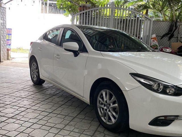 Cần bán xe Mazda 3 đời 2018, màu trắng, nhập khẩu nguyên chiếc xe gia đình, 550 triệu