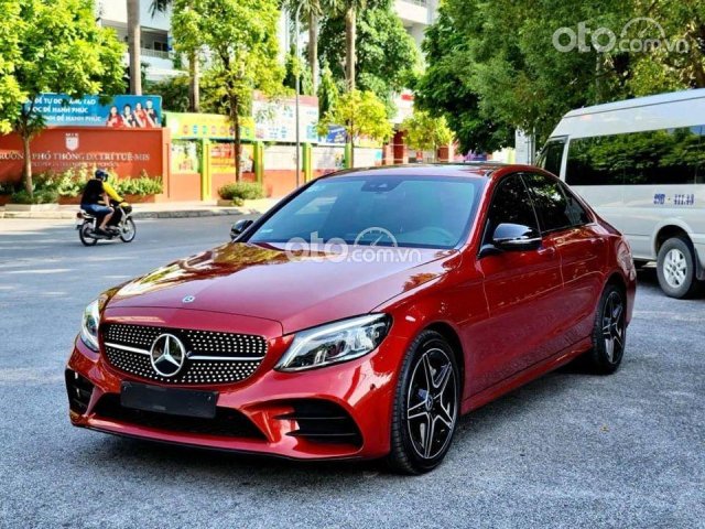 Bán Mercedes C300 AMG đời 2019, màu đỏ0