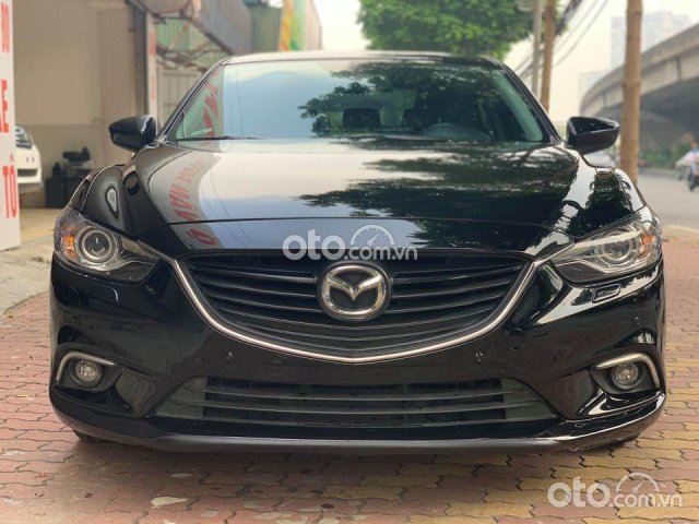 Xe Mazda 6 2.0 đời 2015, màu đen giá cạnh tranh