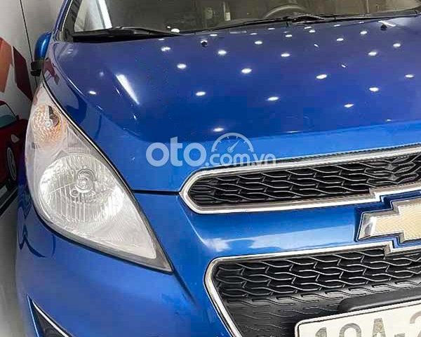 Cần bán xe Chevrolet Spark LTZ 1.0AT sản xuất năm 2014, màu xanh lam0