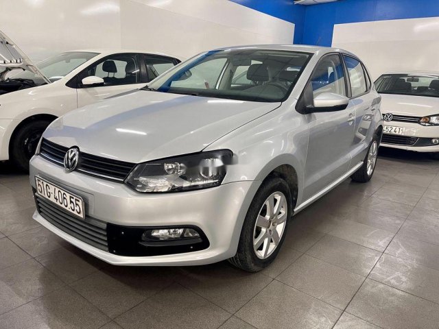 Cần bán Volkswagen Polo sản xuất 2016, màu bạc, xe nhập  