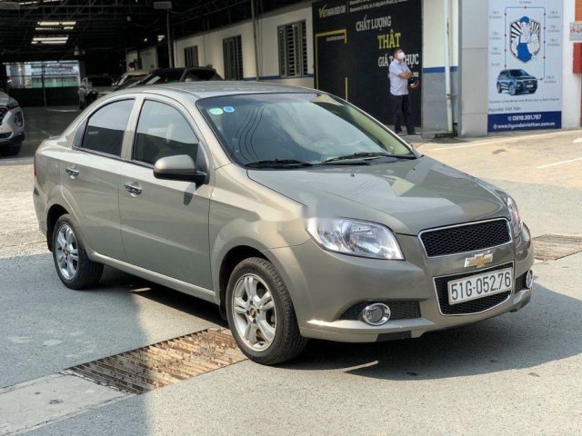 Bán Chevrolet Aveo LT 1.4MT đời 2018, màu xám  