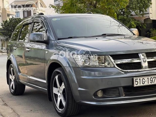 Bán Dodge Journey 2.7 V6 sản xuất 2009, màu xám, nhập khẩu xe gia đình, giá 630tr0