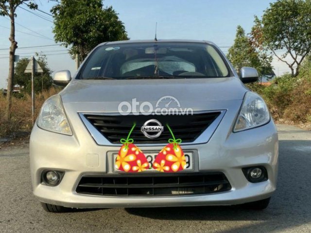 Bán ô tô Nissan Sunny năm 2017, màu bạc, nhập khẩu nguyên chiếc  0