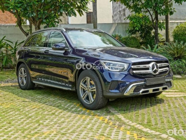 Bán Mercedes GLC200 đời 2021, màu xanh lam