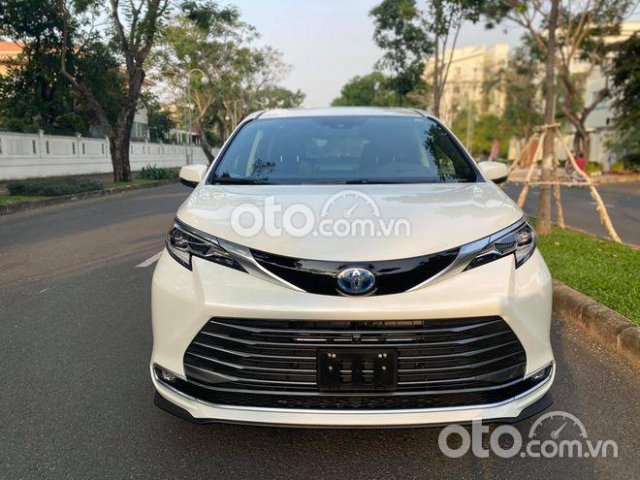 Toyota Sienna Platinum 2.5 AT AWD 2021. Giao xe ngay giá tốt nhất