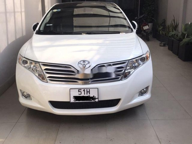 Bán Toyota Venza sản xuất 2009, màu trắng, nhập khẩu  