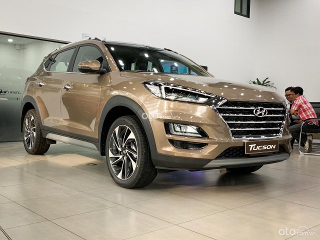 Hyundai Tucson 2021 giá 731tr khuyến mãi sập sàn mùa covid