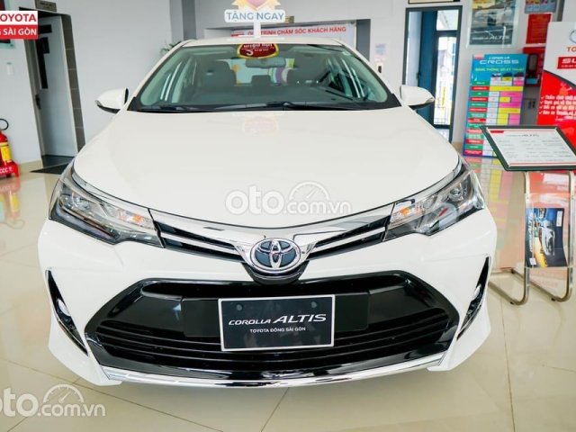 Toyota Corolla Altis - Hỗ trợ 40 triệu thuế trước bạ