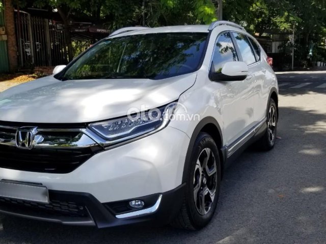 Bán ô tô Honda CR-V sx 2019, rất ít đi, odo 16.000km, số tự động, nhập khẩu nguyên chiếc, màu trắng, giá 905 triệu0