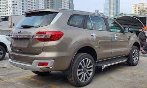 Bán ô tô Ford Everest năm sản xuất 2017, màu vàng, giá 827tr0