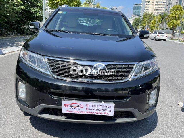 Bán Kia Sorento 2017, màu đen xe gia đình, giá chỉ 620 triệu0