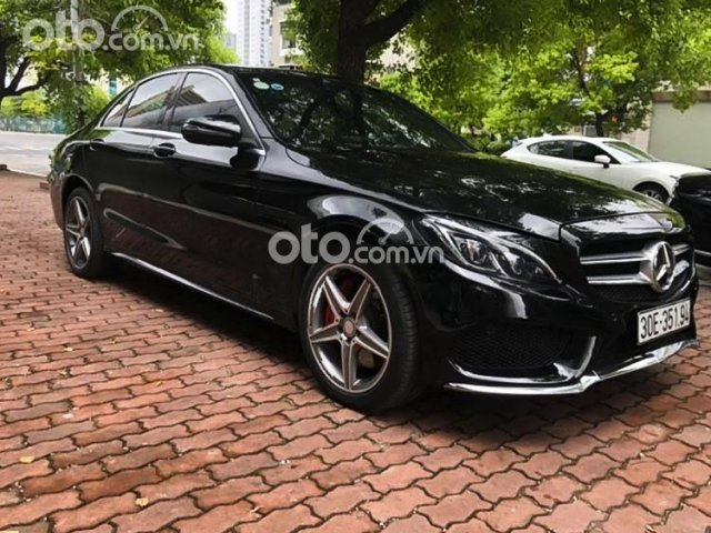 Bán Mercedes C300 sản xuất 2015, màu đen0