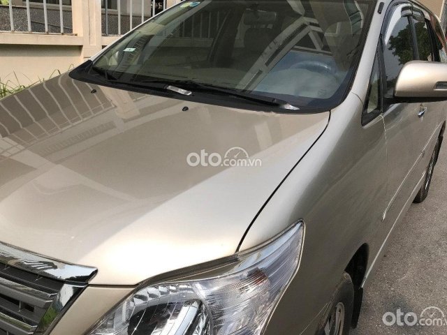 Bán Toyota Innova 2.0E sản xuất năm 2016, giá chỉ 390 triệu