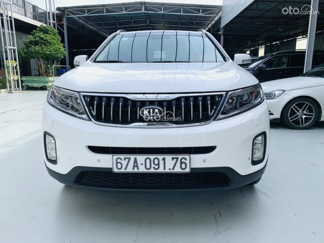 Bán xe Kia Sorento sản xuất năm 2018, giá 790tr, xe đẹp như hãng, odo chuẩn 46.000km0