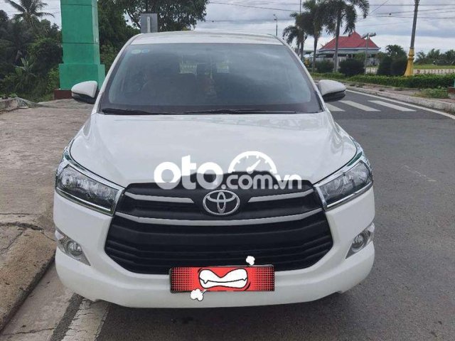 Bán ô tô Toyota Innova sản xuất năm 2018, màu trắng còn mới giá cạnh tranh0