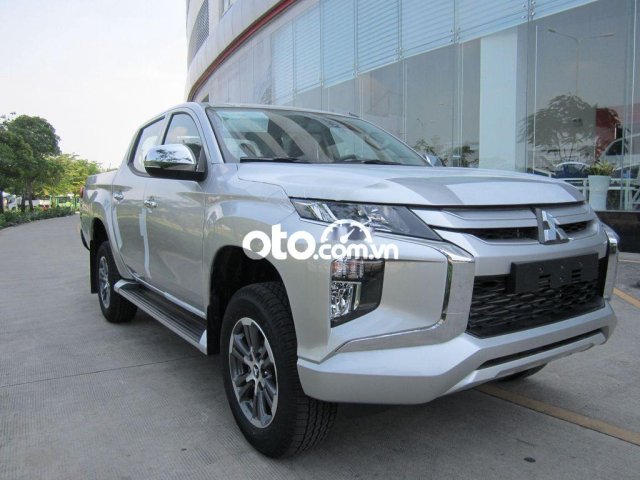 Bán xe Mitsubishi Triton năm sản xuất 2021, màu bạc, nhập khẩu0