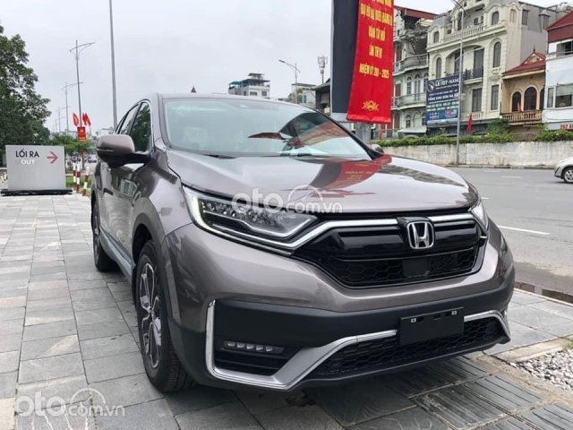 Honda CRV E trắng, xe giao ngay, KM cực sốc, vay NH 0