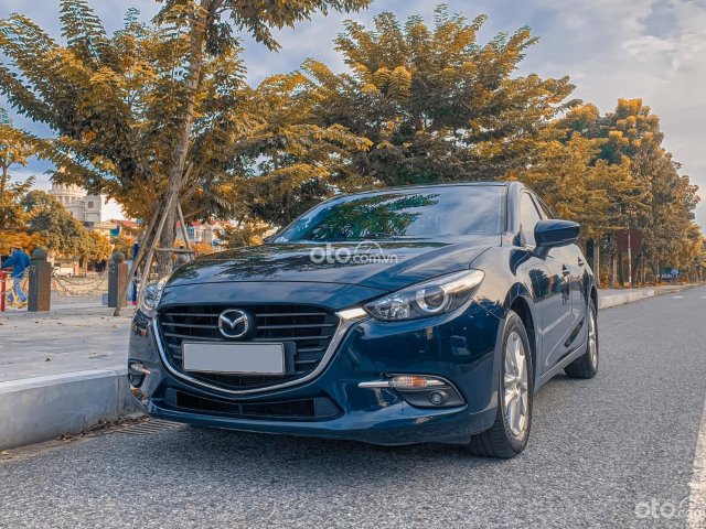 Mazda 3 bản Luxury màu xanh cavansai 2019 siêu lướt