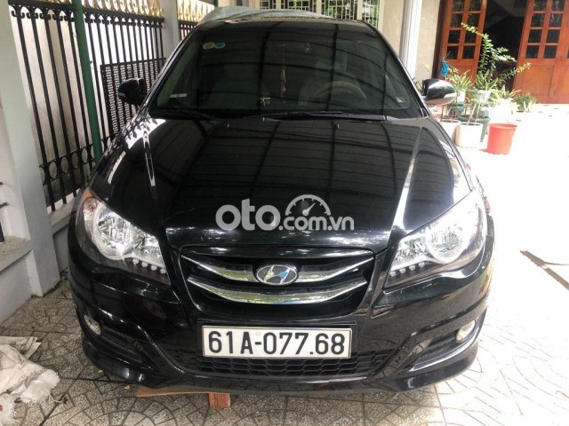 Bán xe Hyundai Avante 2012, màu đen còn mới