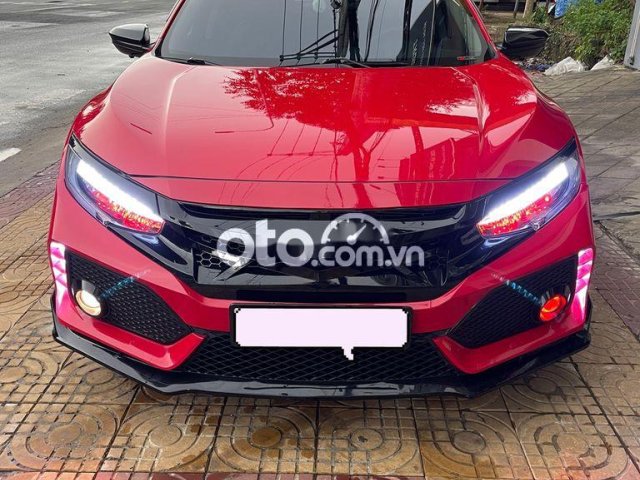 Cần bán xe Honda Civic RS 1.5 Turbo năm 2019, màu đỏ, nhập khẩu Thái Lan0