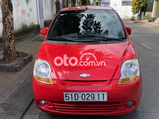 Cần bán xe Chevrolet Spark đời 2015, màu đỏ còn mới0