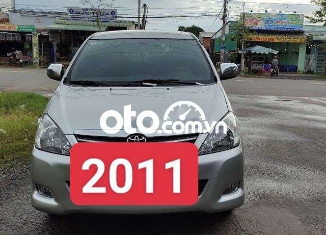 Cần bán Toyota Innova đời 2011, 315 triệu0