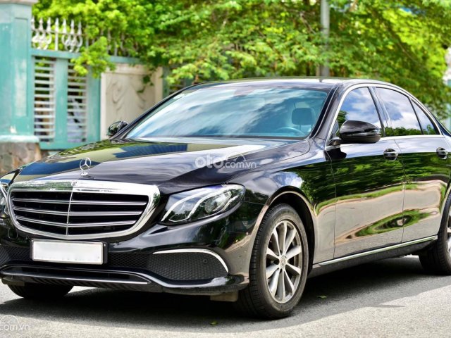 Bán xe Mercedes Benz E200 sản xuất 20190