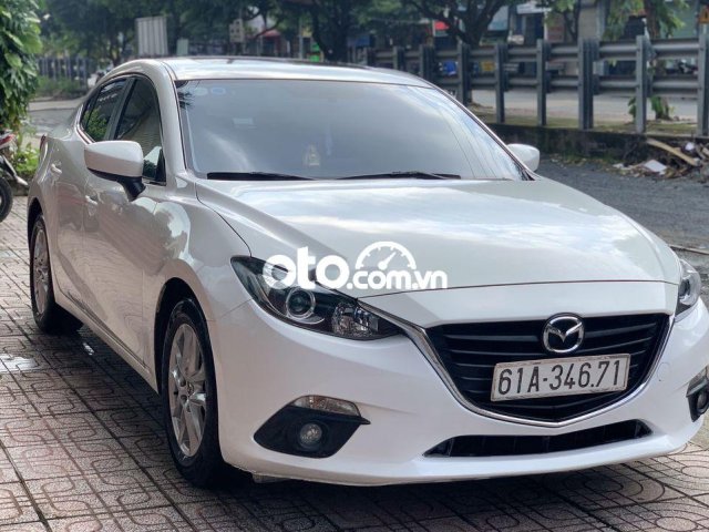 Cần bán xe Mazda 3 năm 2016, màu trắng, 469 triệu0