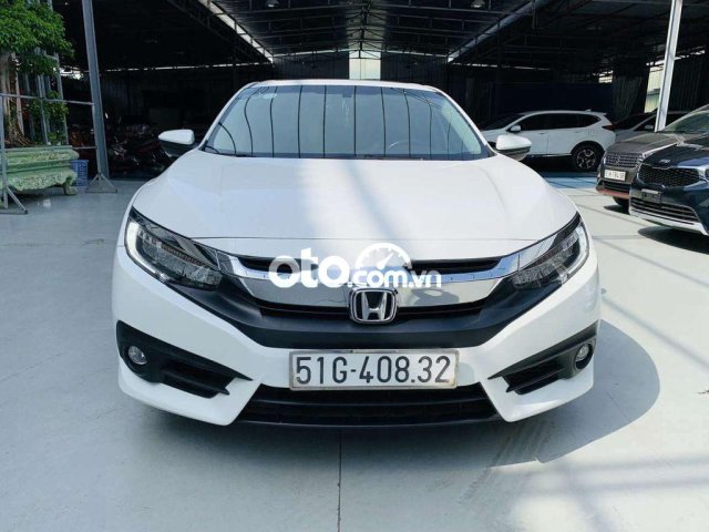 Cần bán xe Honda Civic 1.5L Turbo năm sản xuất 2017, nhập khẩu nguyên chiếc0