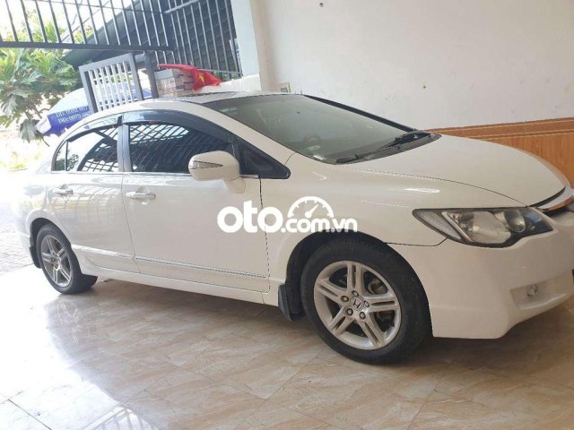 Bán Honda Civic 2008, màu trắng còn mới