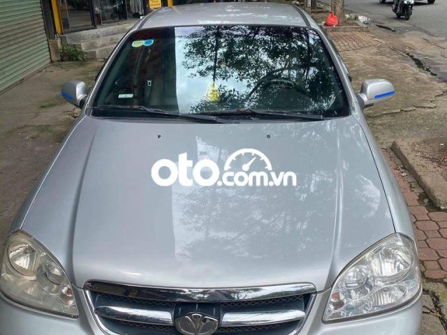 Bán Daewoo Lacetti năm 2009, màu bạc, nhập khẩu nguyên chiếc xe gia đình, giá chỉ 210 triệu0