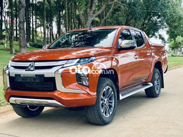 Cần bán xe Mitsubishi Triton năm sản xuất 2019, nhập khẩu nguyên chiếc xe gia đình