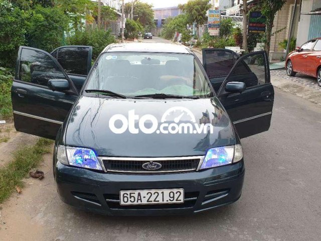 Cần bán xe Ford Laser sản xuất 2001 giá cạnh tranh0