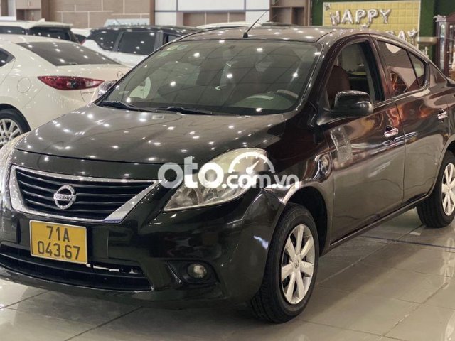 Cần bán lại xe Nissan Sunny 2017, màu đen, giá tốt0