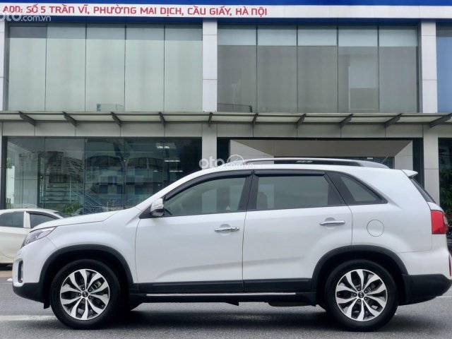 Cần bán Kia Sorento DATH máy dầu sx 2016 form 2017 đồ 40tr tiền đồ0