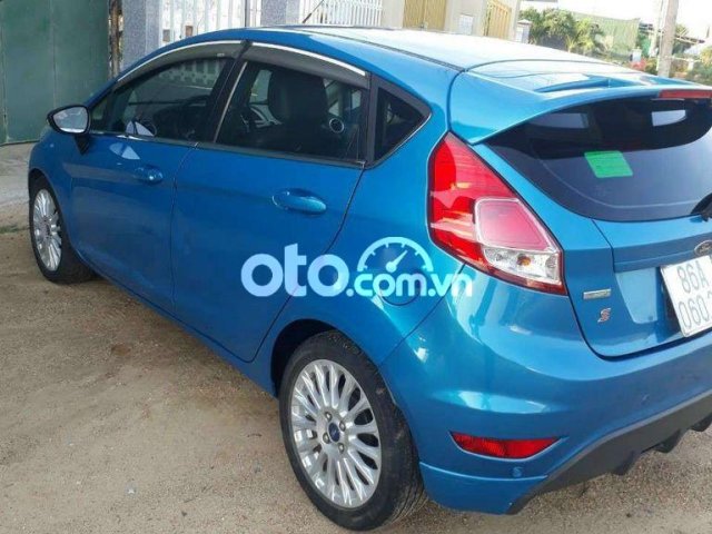 Bán Ford Fiesta sản xuất 2017, màu xanh lam