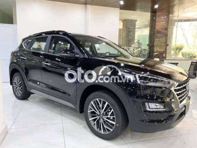 Cần bán Hyundai Tucson đời 2021, màu đen, xe nhập, giá tốt