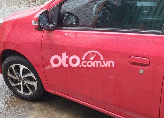 Cần bán xe Toyota Wigo 2019, màu đỏ  0