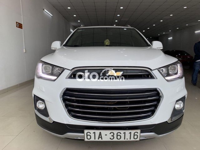 Cần bán xe Chevrolet Captiva LTZ sản xuất năm 2017, màu trắng như mới0