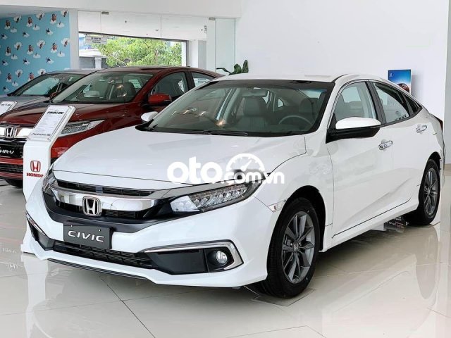 Bán xe Honda Civic sản xuất 2021, màu trắng, nhập khẩu0