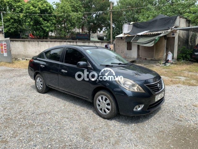 Bán Nissan Sunny 2014, màu đen chính chủ, giá chỉ 190 triệu0