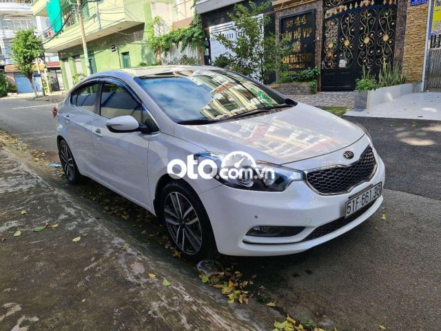 Bán xe Kia K3 năm 2016, màu trắng giá cạnh tranh0