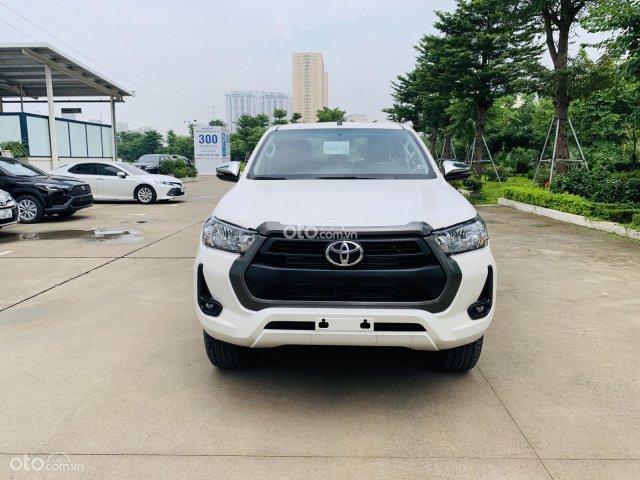 Cần bán Toyota Hilux 2.4 1 cầu mới  2021 xe nhập khẩu Thái Lan - Giá tốt giao xe sớm - Liên hệ để nhận giá tốt nhất0