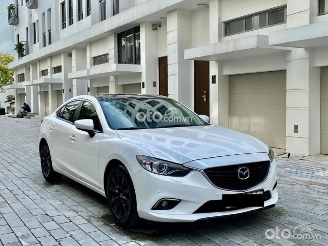 Bán gấp Mazda 6 năm 2015, gía bán 565tr, biển Hà Nội mới zin0