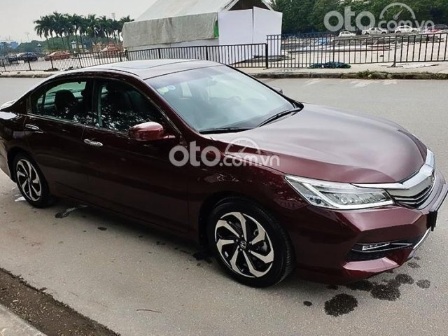 Cần bán lại xe Honda Accord 2.4 AT năm sản xuất 2018, màu đỏ, nhập khẩu nguyên chiếc0