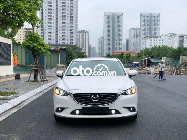 Cần bán lại xe Mazda 6 sản xuất năm 20180